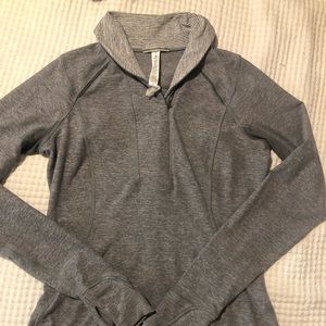 Lululemon Think Fast Pullover Heathered Slate/Tonka Stripe Heathered Slate Sz 8